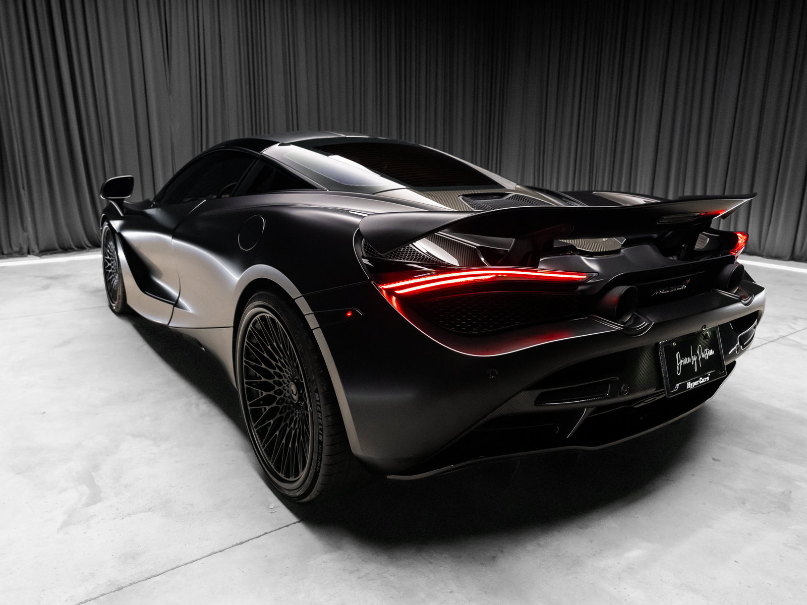 Used 2018 McLaren 720S RWD image 40