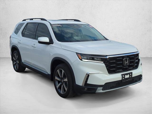 Used 2023 Honda Pilot Touring image 3