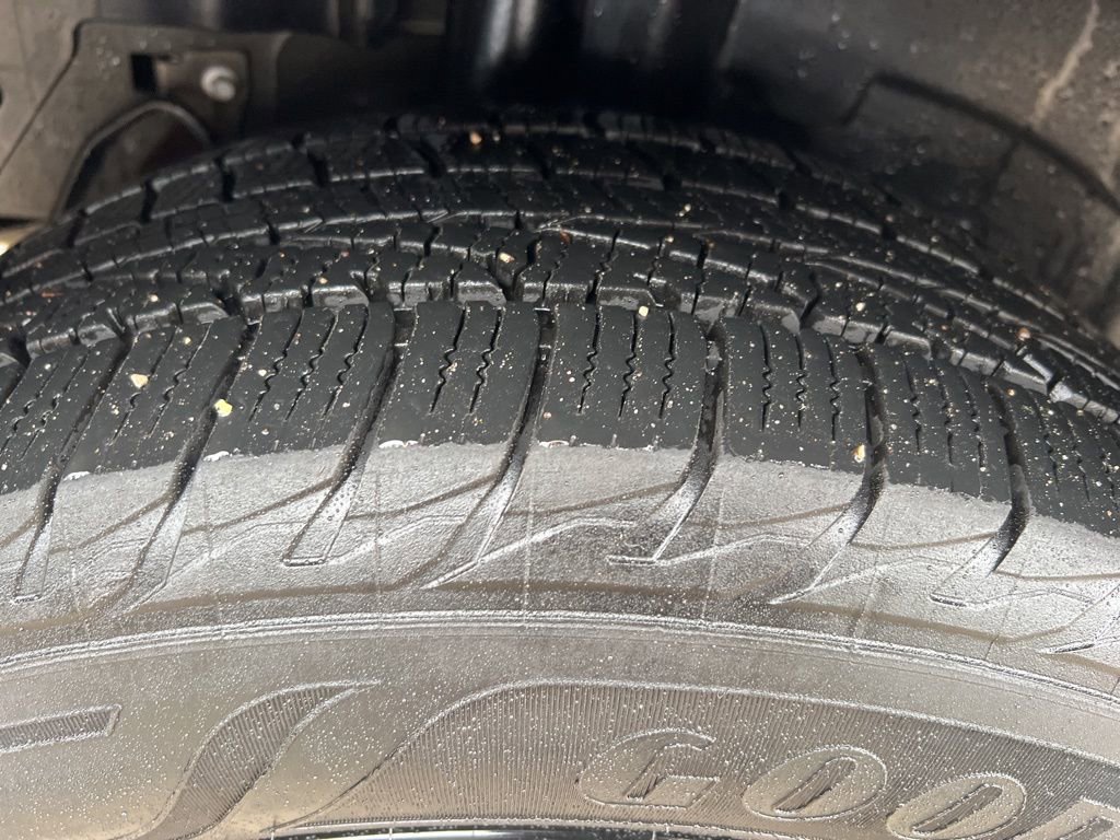 Used 2018 Ford Explorer XLT image 41