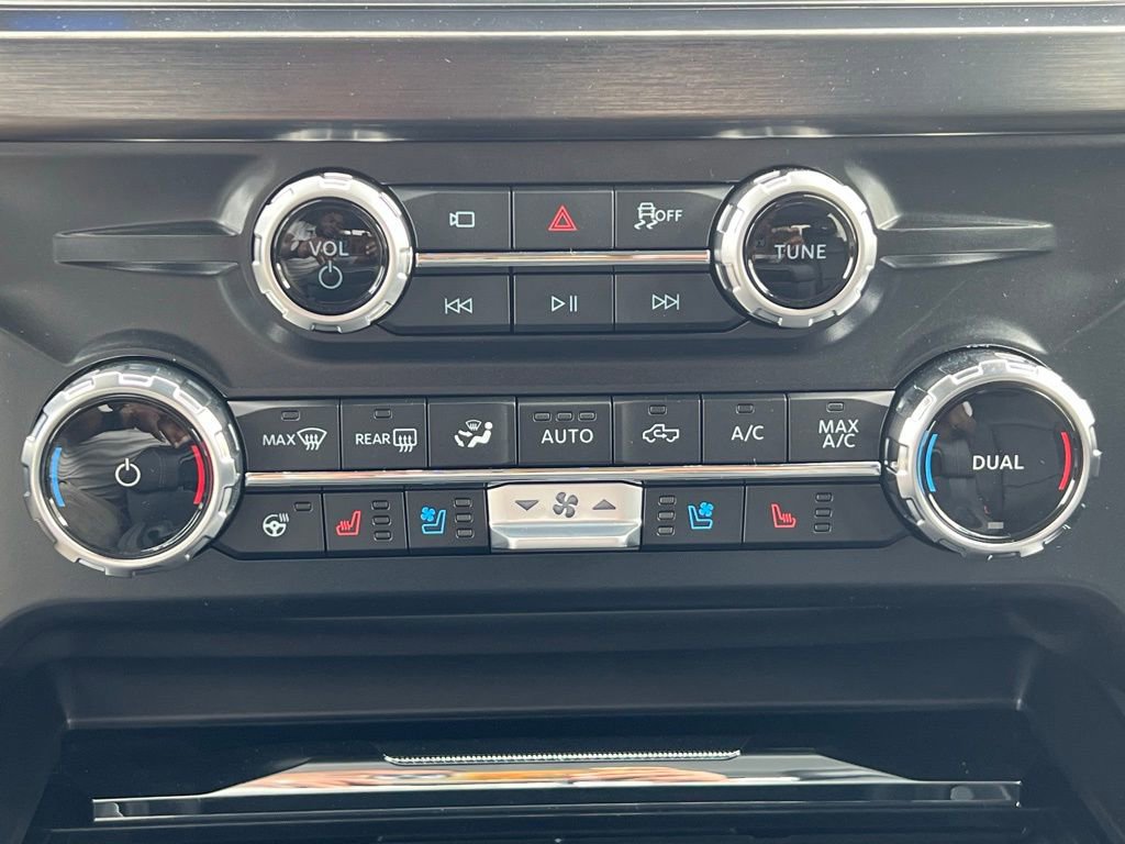 New 2026 Ford F250 Lariat w/ Lariat Ultimate Package image 41