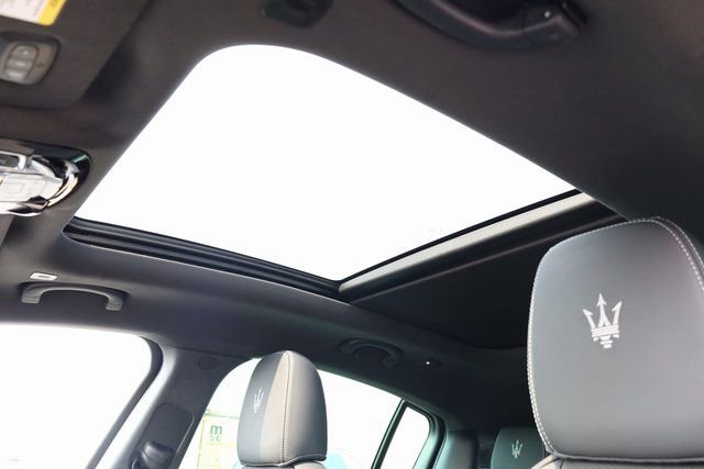 New 2025 Maserati Grecale Modena image 24