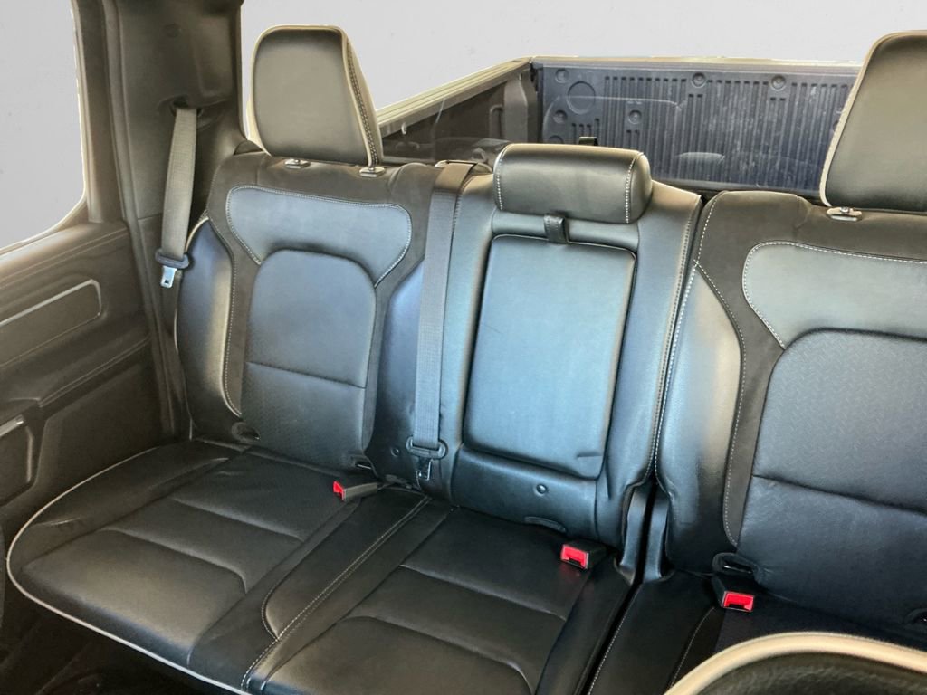 Used 2024 RAM 1500 Laramie image 13