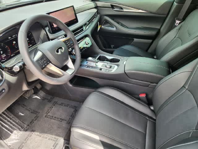 Certified 2026 INFINITI QX60 Luxe w/ Cargo Package FWD image 10