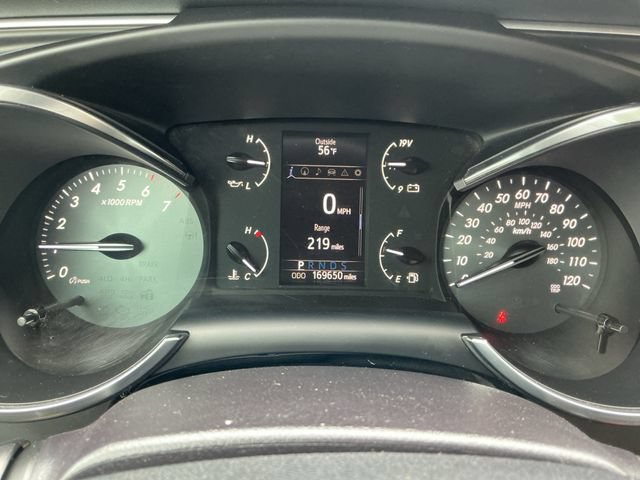 Used 2018 Toyota Sequoia Limited w/ Safety & Convenience Package AWD/4WD image 14