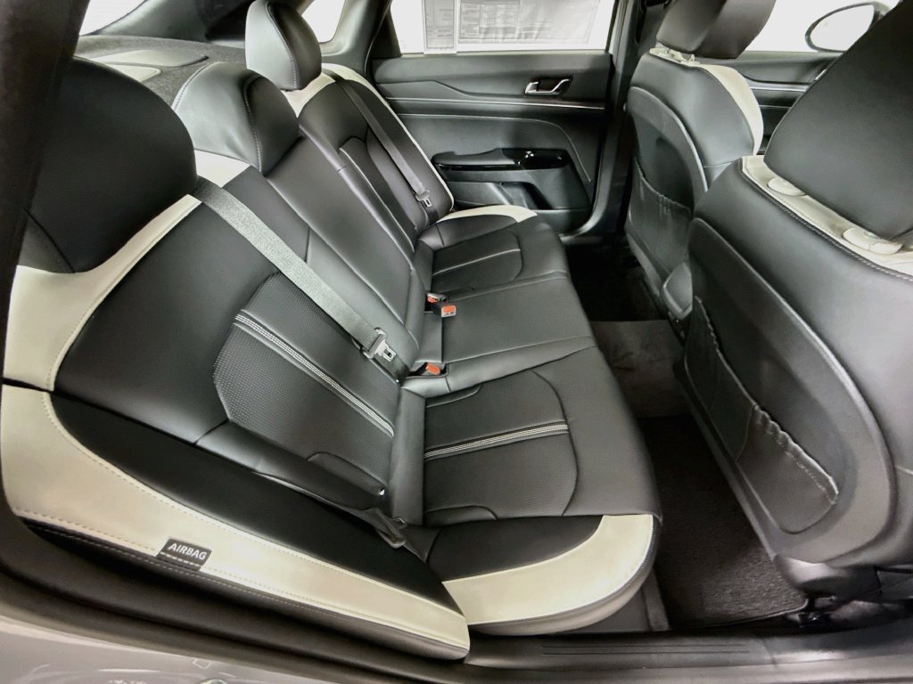 New 2027 Kia K5 GT-Line AWD/4WD image 31