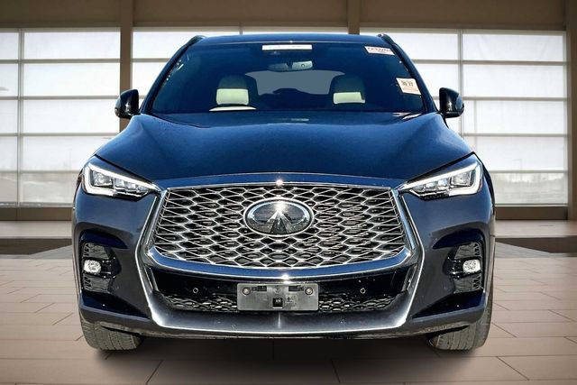 Used 2023 INFINITI QX55 Essential image 3