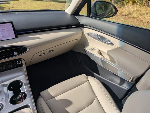 Used 2026 Genesis GV70 2.5T Select image 20