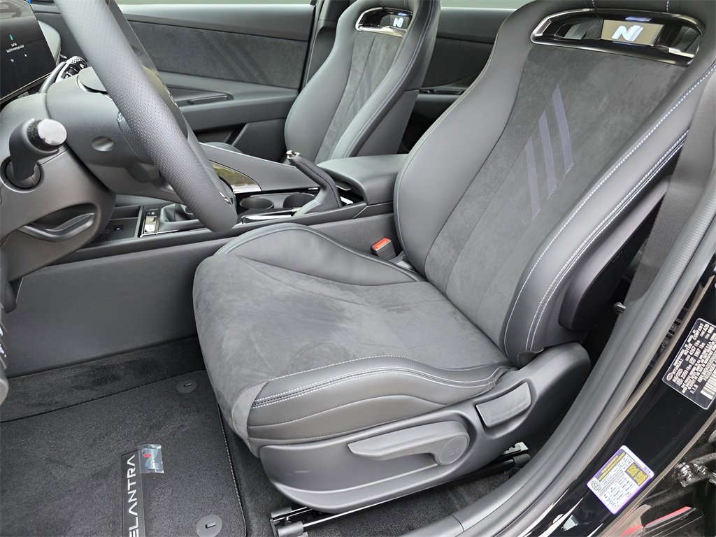 New 2025 Hyundai Elantra N image 13