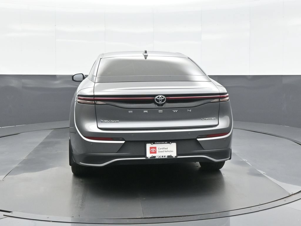 Certified 2024 Toyota Crown AWD/4WD image 6