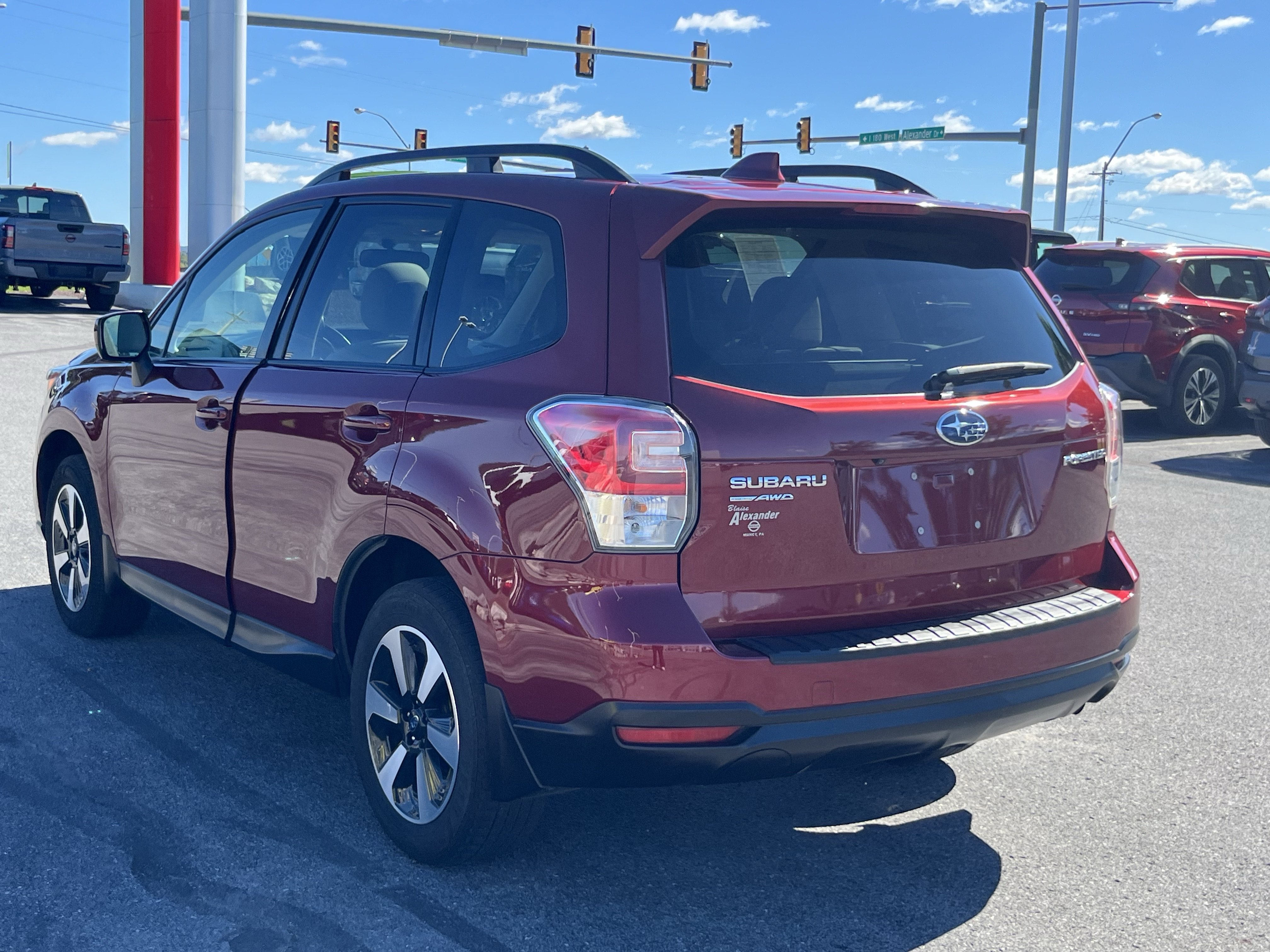 Used 2018 Subaru Forester 2.5i Premium w/ Protection Package #1 AWD/4WD image 8
