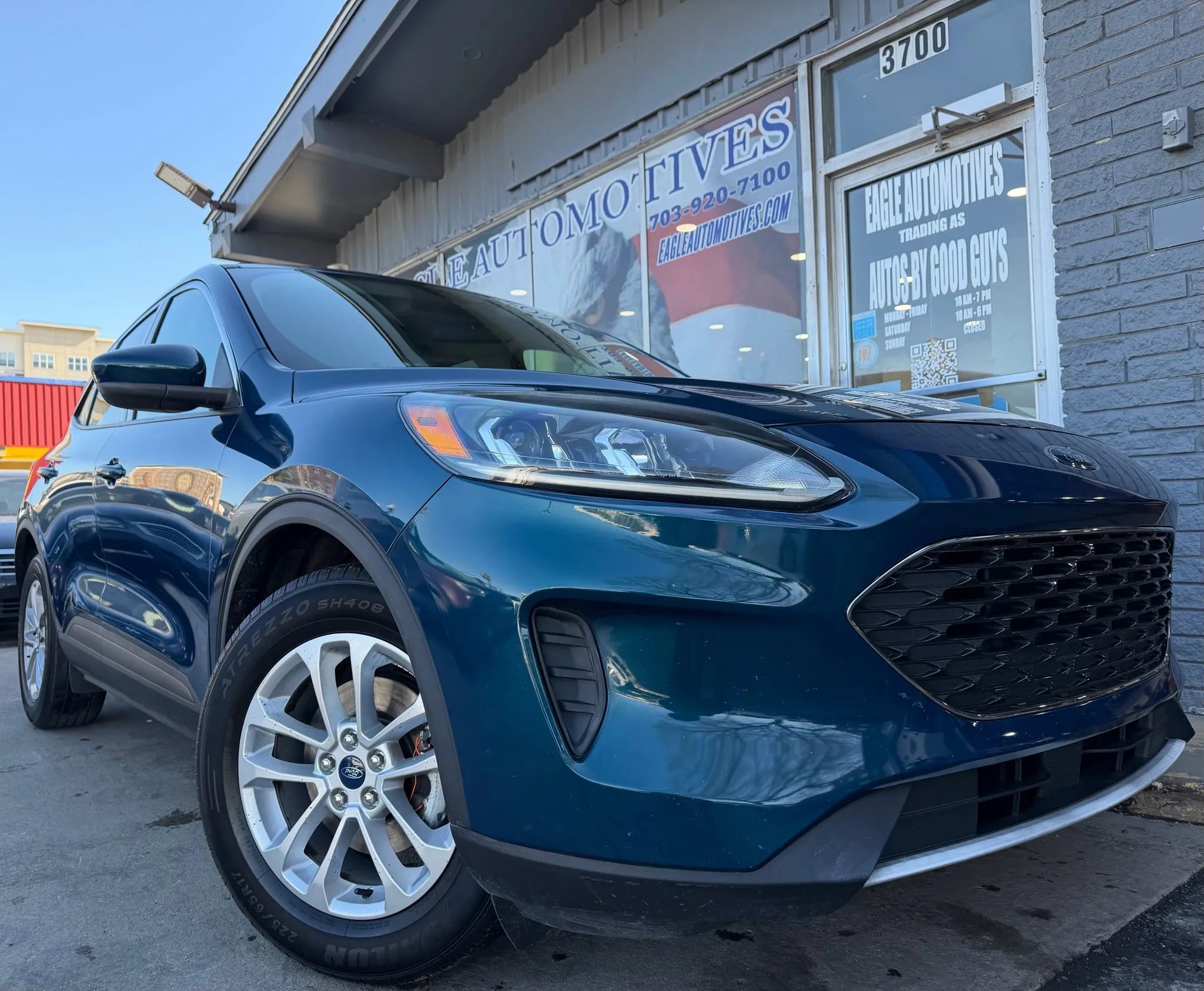 Used 2020 Ford Escape SE image 1