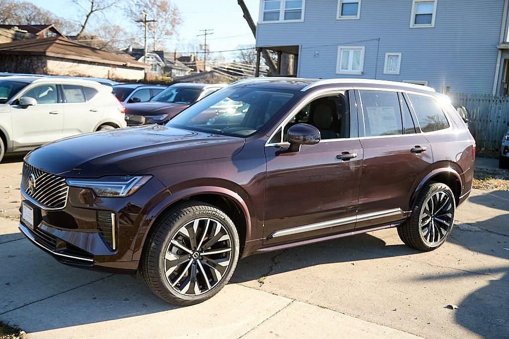 New 2026 Volvo XC90 B6 Plus w/ Protection Package image 6