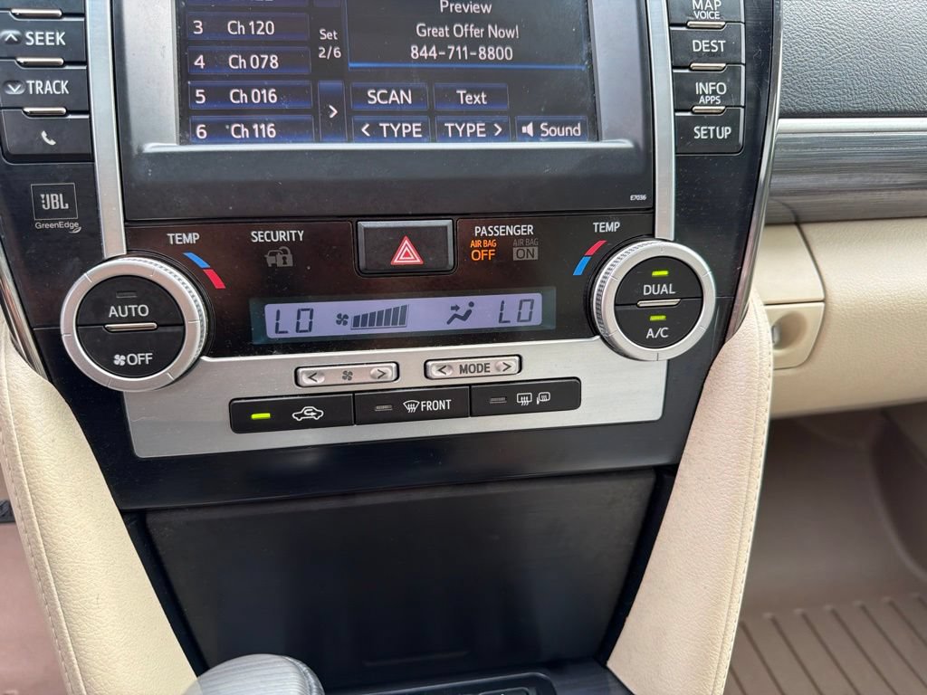 Used 2012 Toyota Camry XLE w/ Leather Pkg FWD image 20