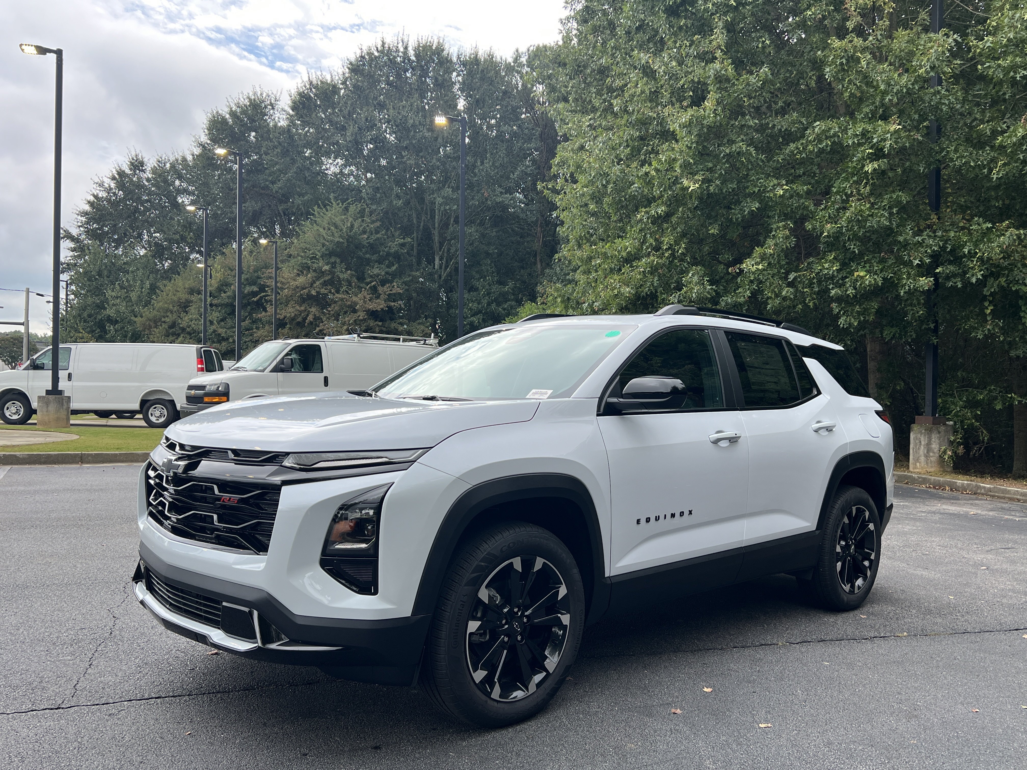 New 2027 Chevrolet Equinox RS FWD image 5