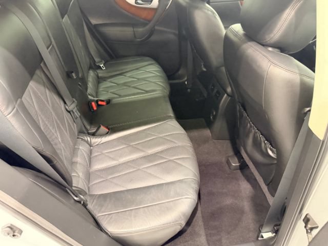 Used 2011 INFINITI FX35 AWD w/ Premium Pkg image 23