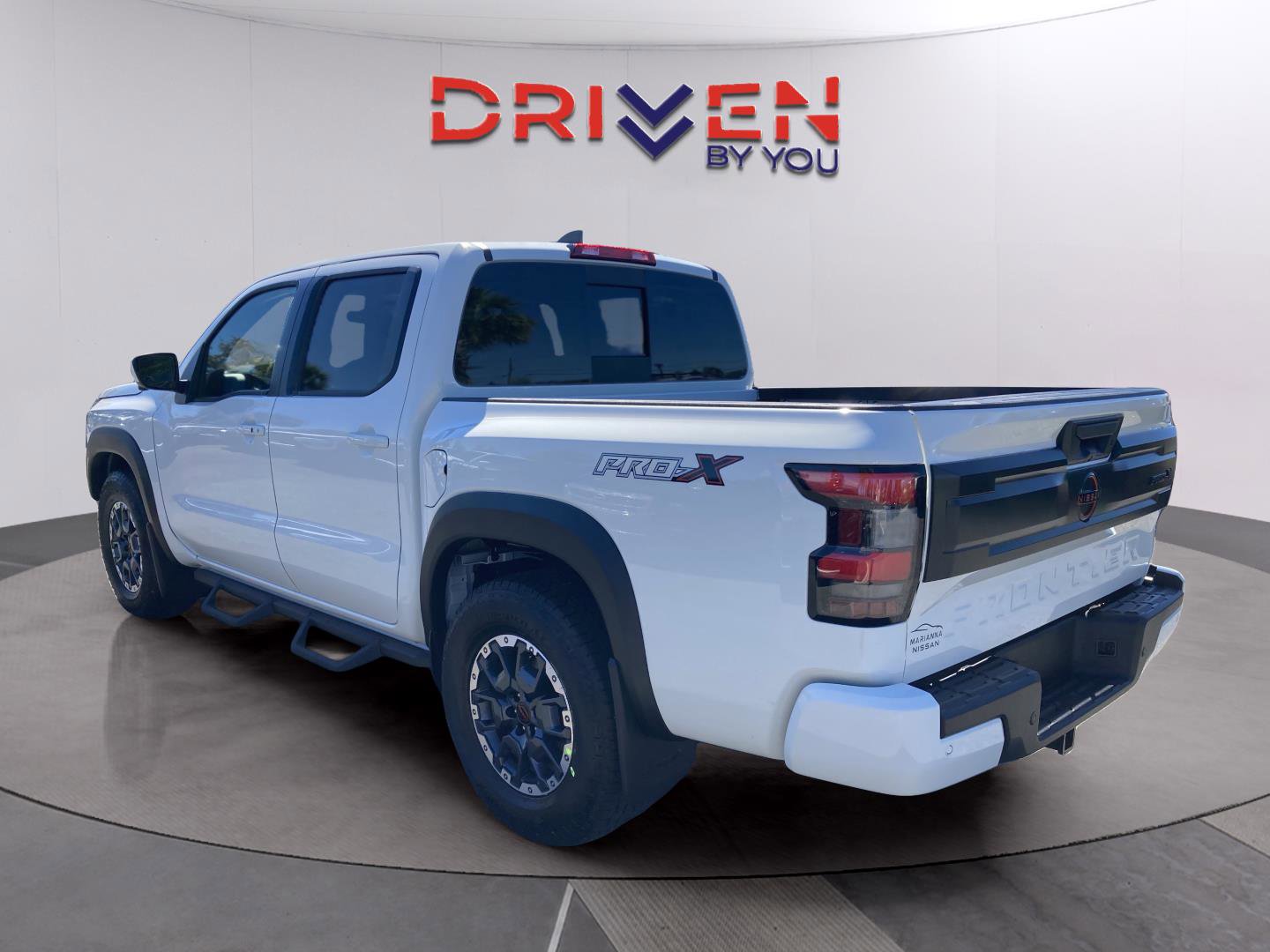 New 2026 Nissan Frontier Pro-X w/ Pro-X Convenience Package image 2