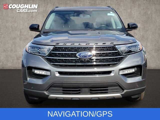 Used 2023 Ford Explorer XLT w/ Equipment Group 202A image 3