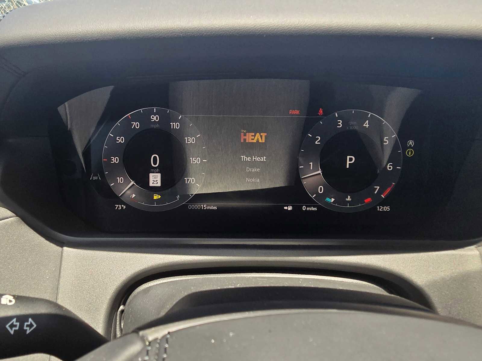 Certified 2026 Land Rover Range Rover Velar Dynamic SE image 27