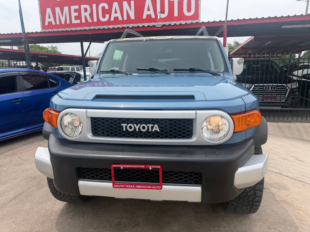 Used 2012 Toyota FJ Cruiser 4WD w/ Upgrade Pkg image 17