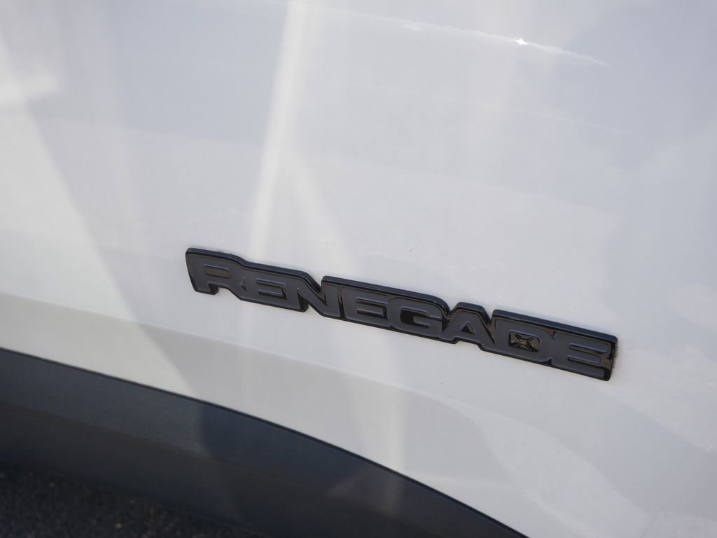 Used 2022 Jeep Renegade Altitude AWD/4WD image 6