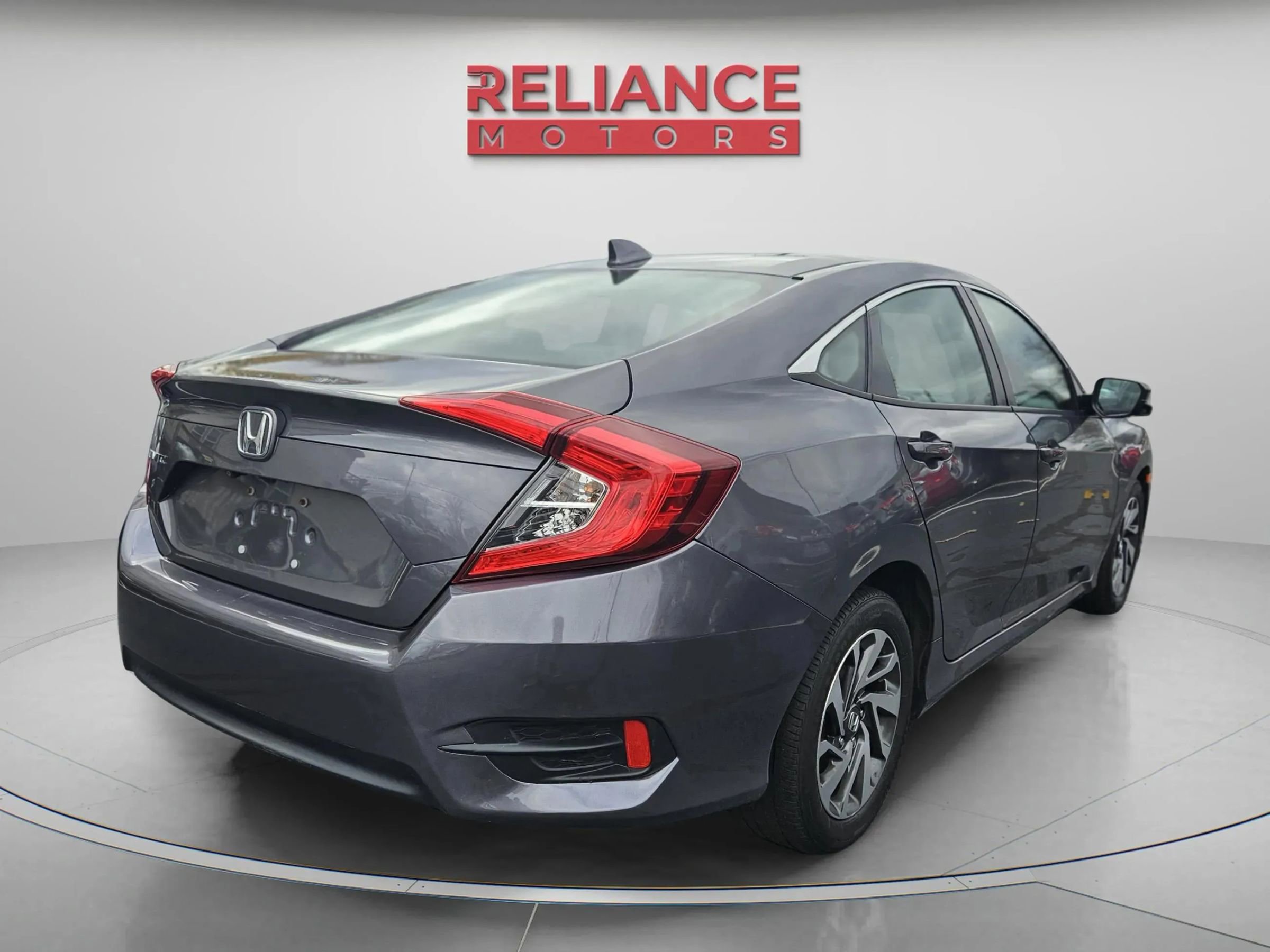 Used 2018 Honda Civic EX image 6