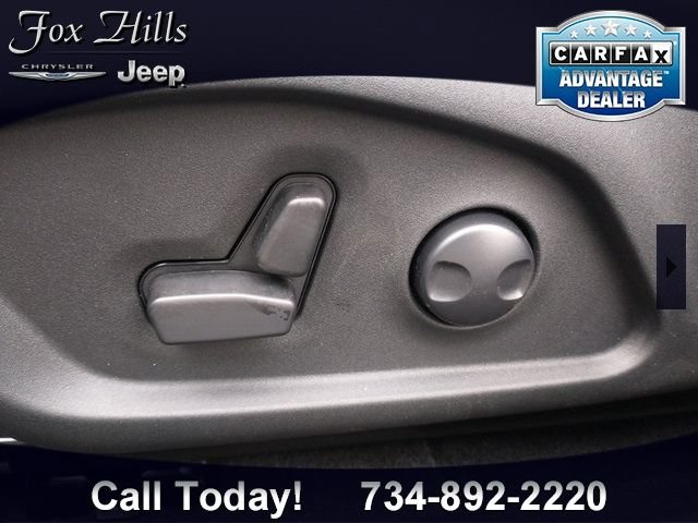 New 2023 Jeep Compass Latitude w/ Convenience Group AWD/4WD image 29