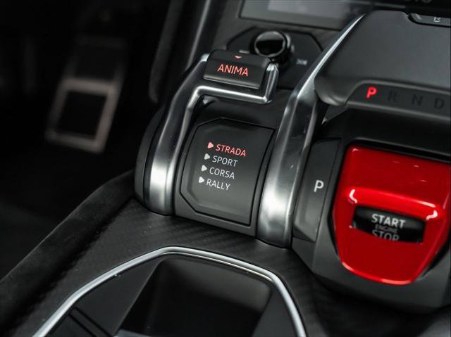 Used 2024 Lamborghini Urus Performante AWD/4WD image 40