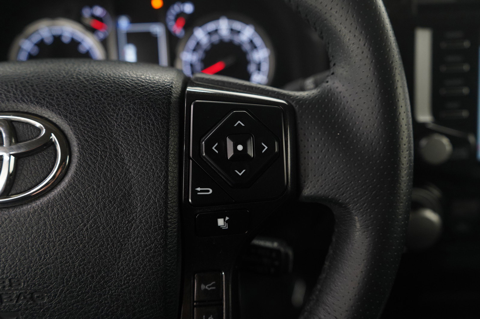 Used 2022 Toyota 4Runner TRD Off-Road Premium image 21