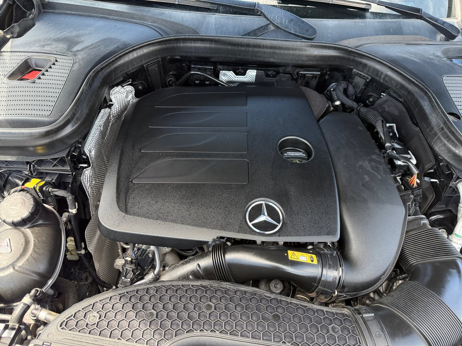 Used 2020 Mercedes-Benz GLC 300 4MATIC image 22