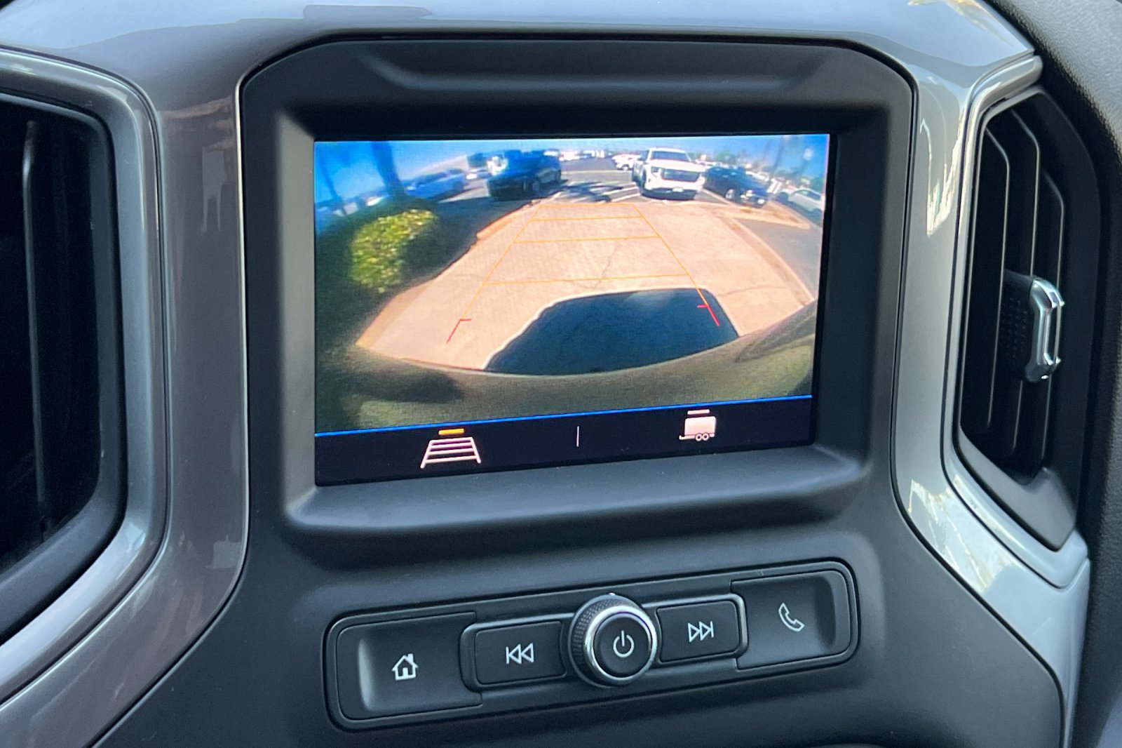 Used 2022 Chevrolet Silverado 1500 Custom RWD image 25