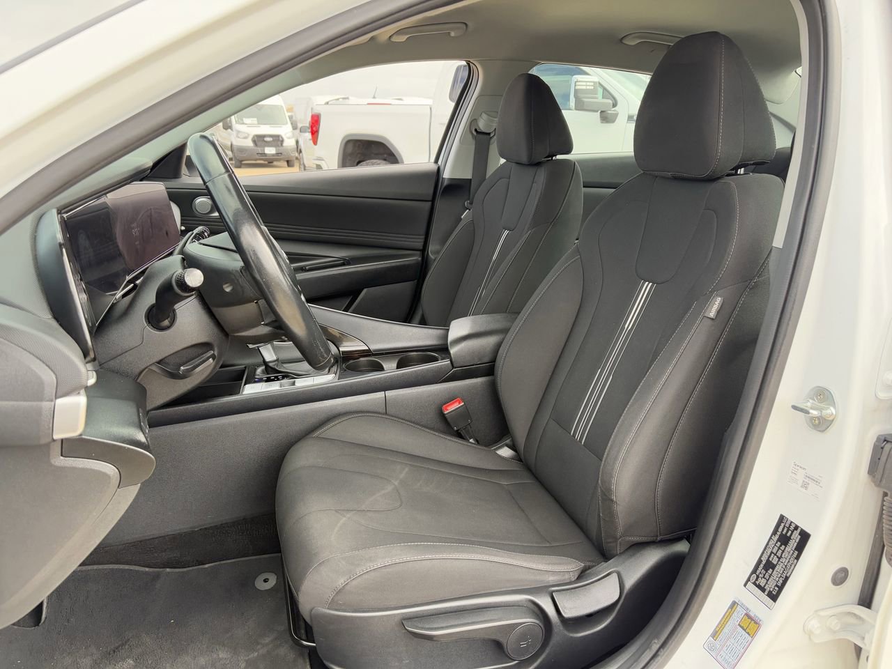 Used 2023 Hyundai Elantra SEL w/ Convenience Package image 25