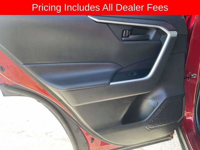 Used 2022 Toyota RAV4 LE FWD image 15