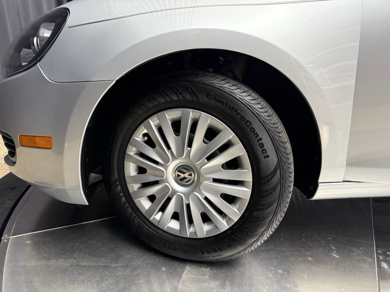 Used 2012 Volkswagen Golf 2-Door image 22