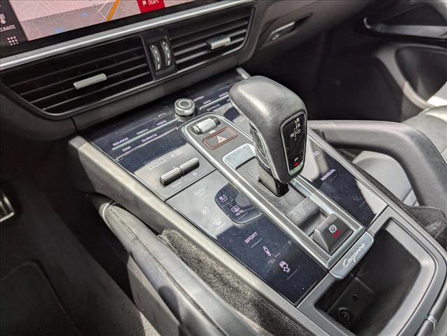 Used 2020 Porsche Cayenne S image 17