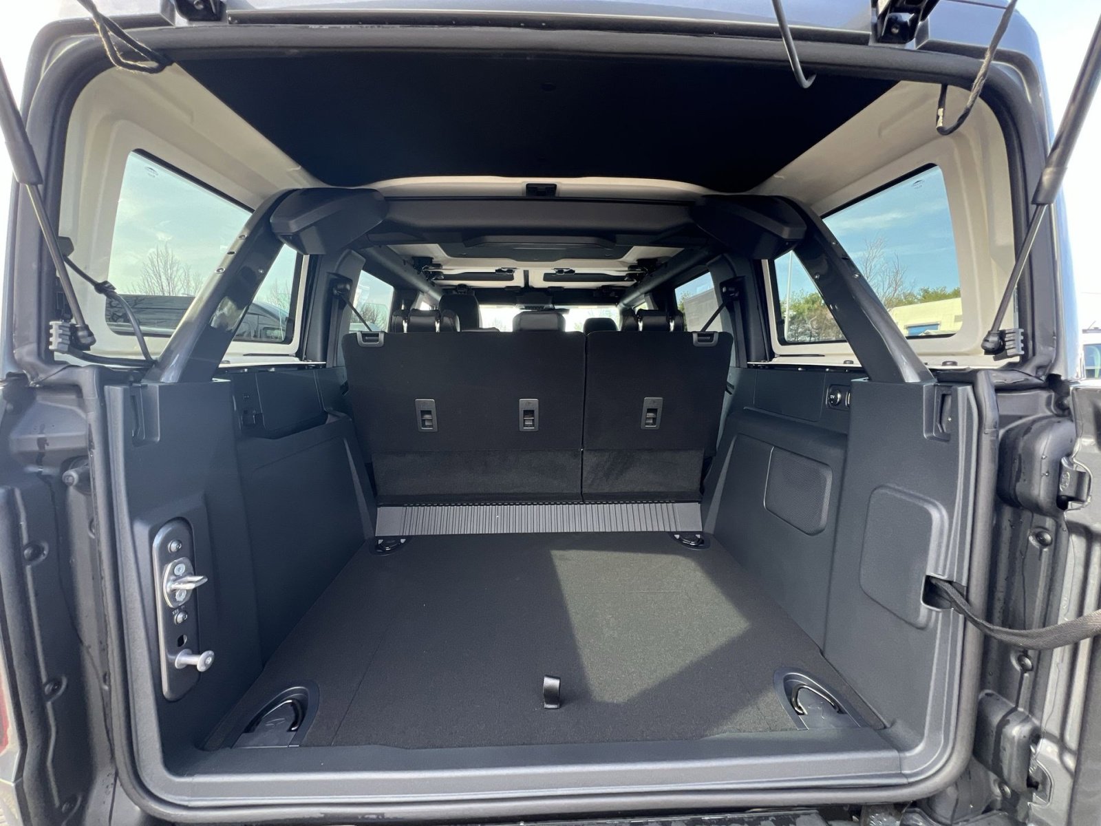 New 2026 Ford Bronco Badlands image 25