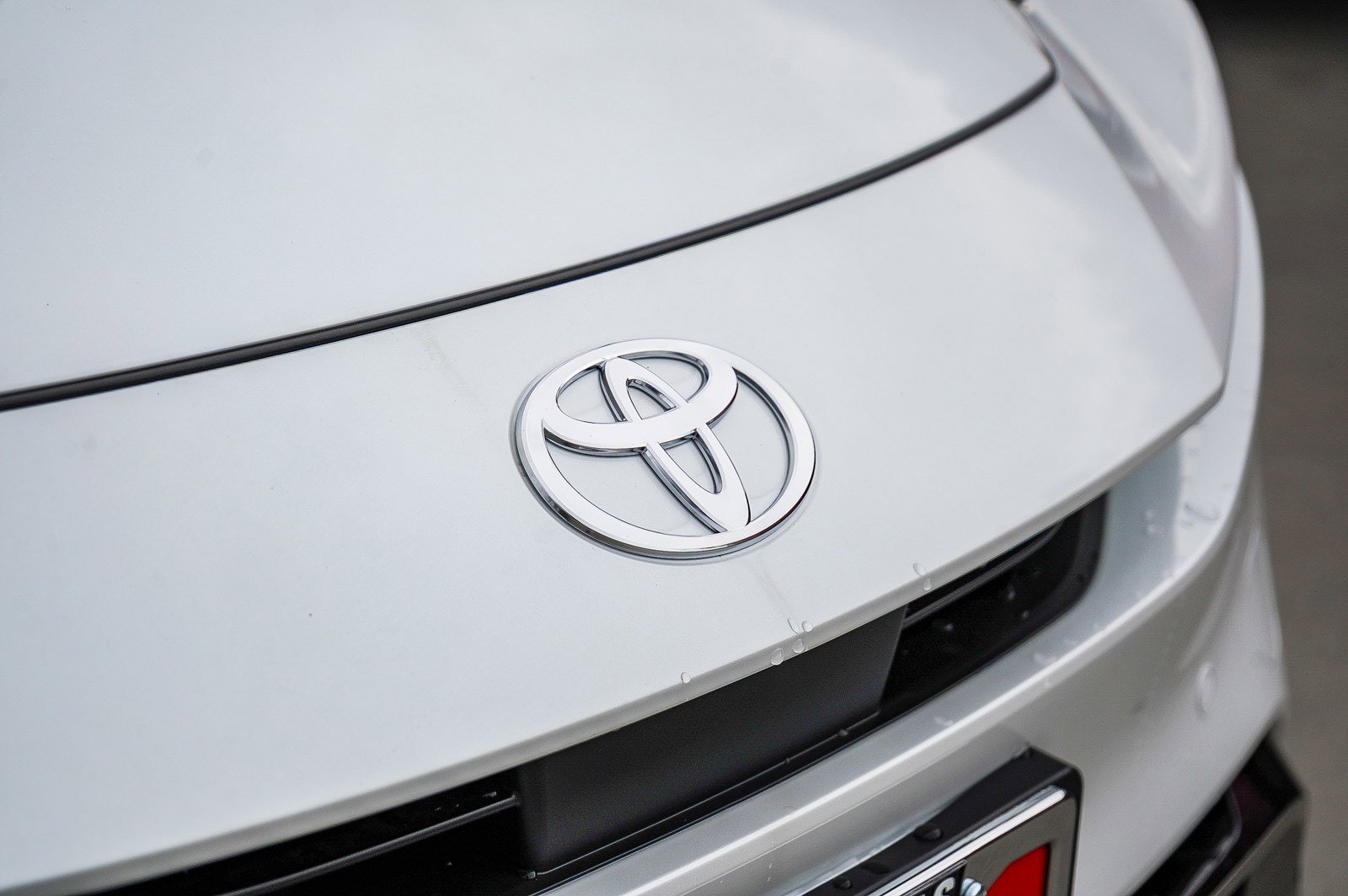 New 2026 Toyota Prius Plug-In Hybrid FWD image 12