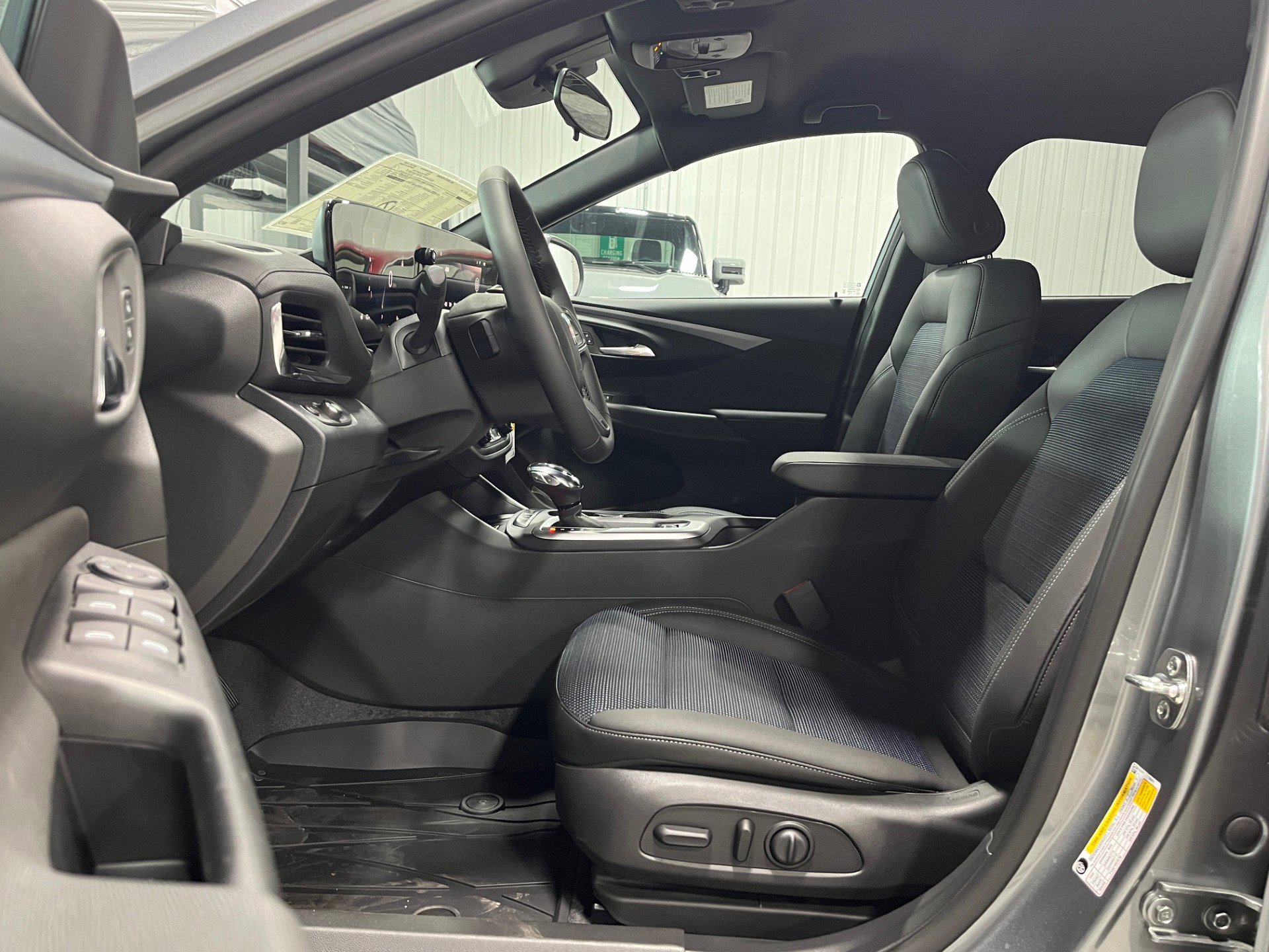 New 2025 Buick Envista Preferred w/ Convenience I Package image 12