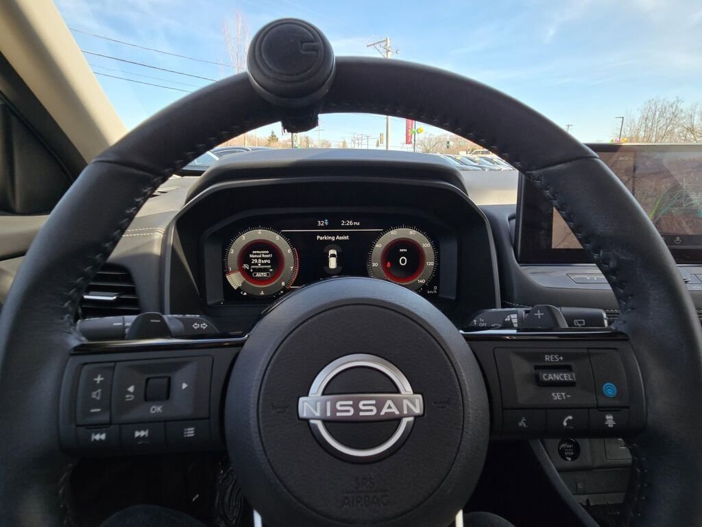 Used 2024 Nissan Rogue SL w/ SL Premium Package image 33