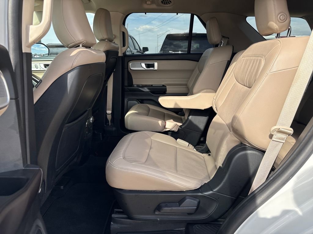 Used 2020 Ford Explorer Limited w/ Class III Trailer Tow Package image 32