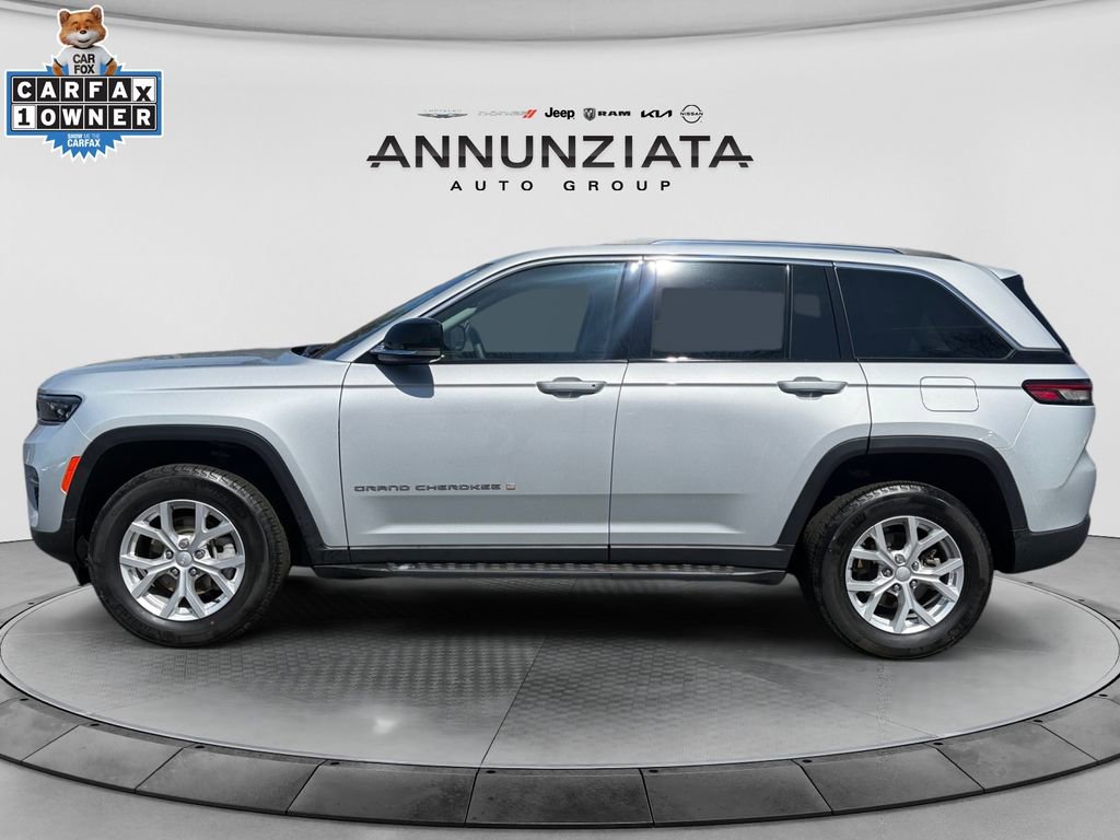 Certified 2023 Jeep Grand Cherokee Limited AWD/4WD image 2