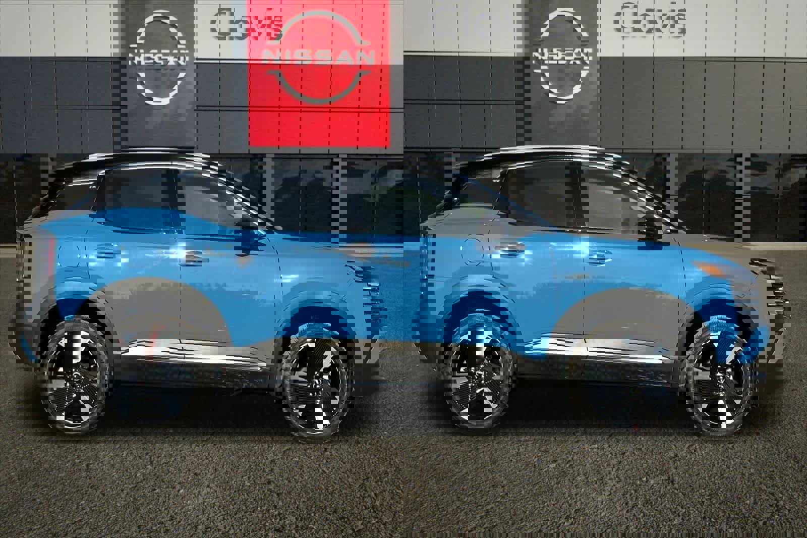 New 2026 Nissan Kicks SR image 9