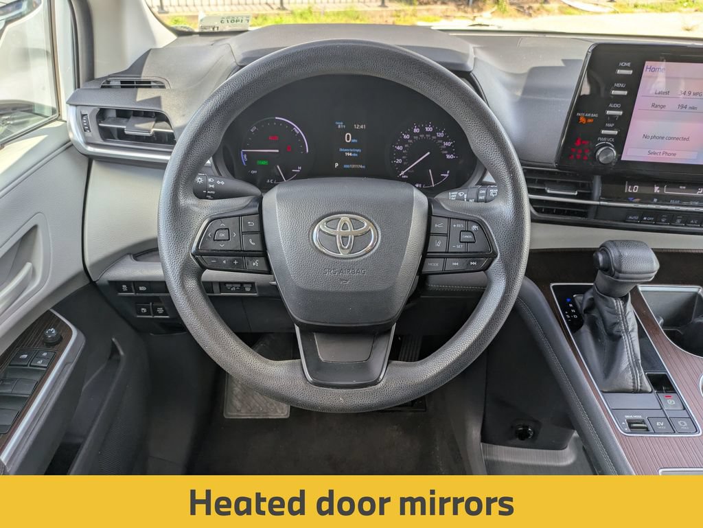 Used 2022 Toyota Sienna LE FWD image 32