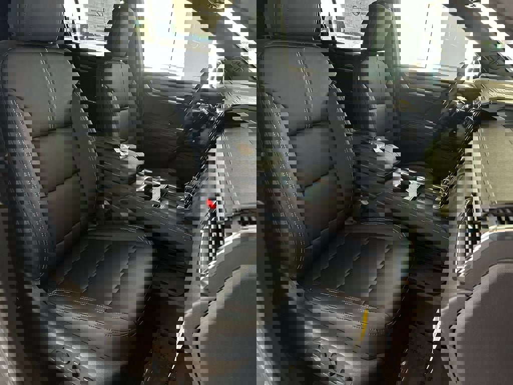 New 2026 GMC Acadia Elevation w/ Super Cruise Package image 17