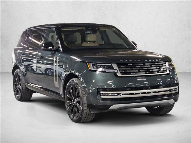 Used 2025 Land Rover Range Rover Long Wheelbase SE AWD/4WD image 3