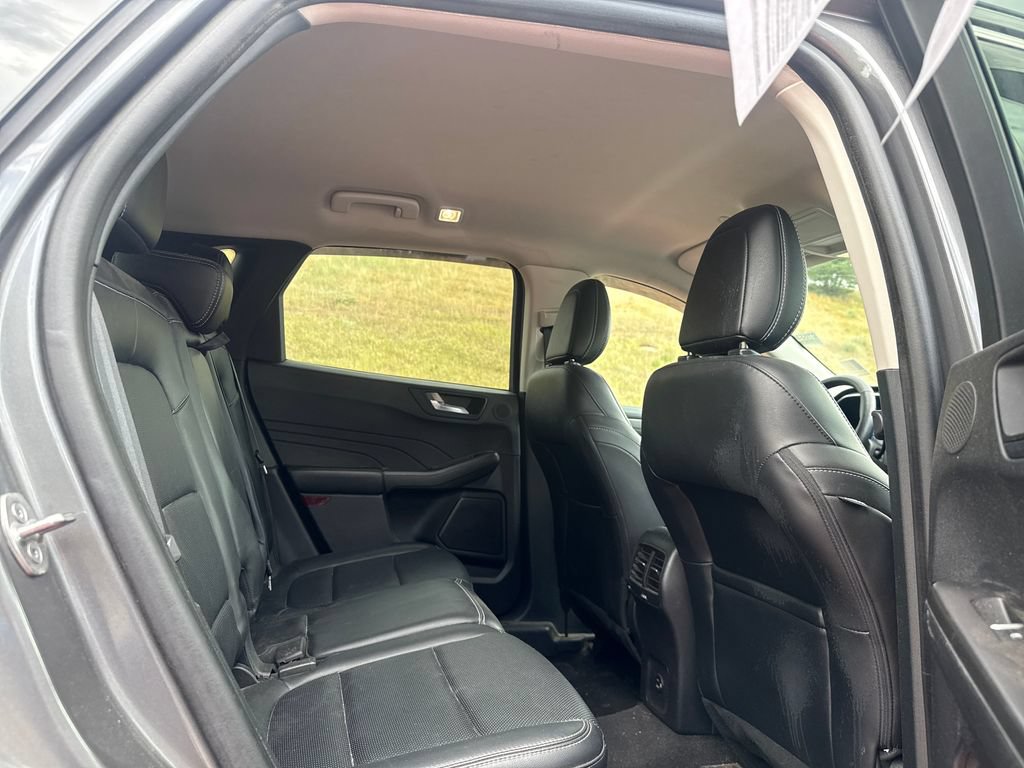 Certified 2021 Ford Escape Titanium AWD/4WD image 25