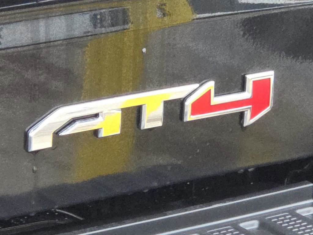 Used 2023 GMC Sierra 1500 AT4 w/ AT4 Preferred Package image 11