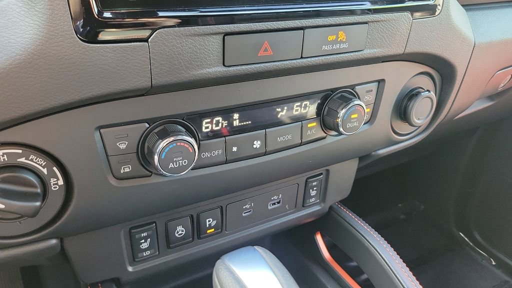 Used 2022 Nissan Frontier PRO-4X image 26
