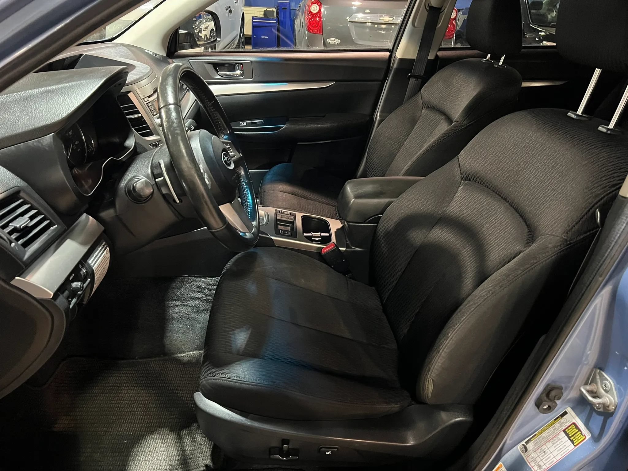 Used 2011 Subaru Outback 2.5i Premium AWD/4WD image 10