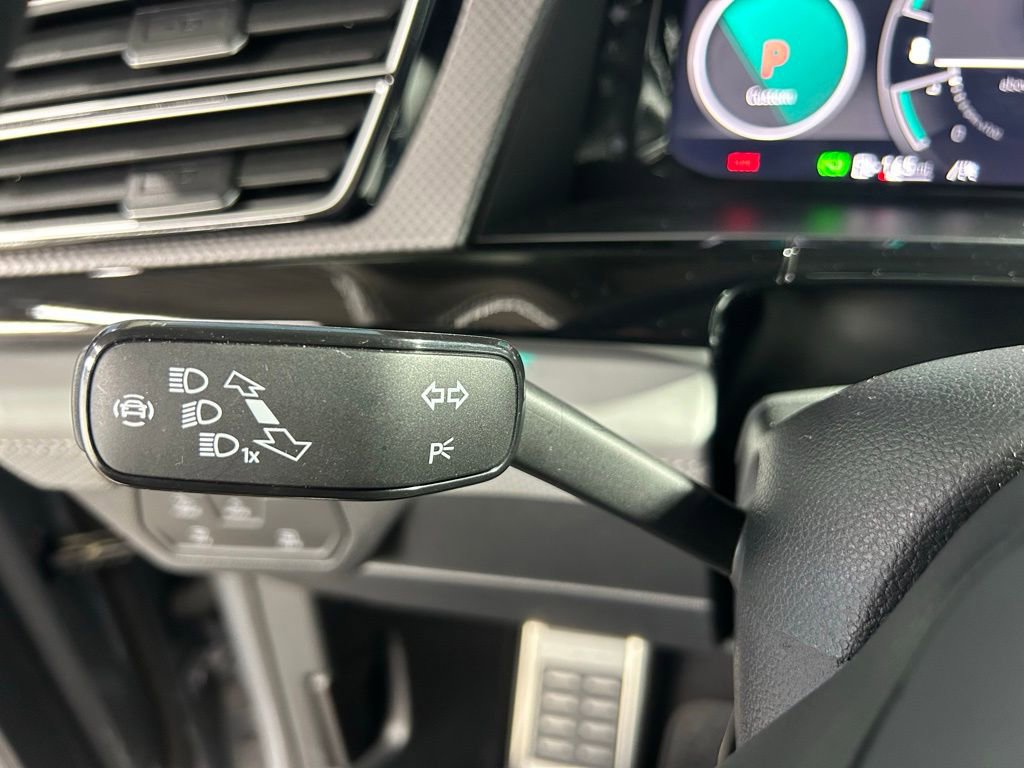 Used 2024 Volkswagen Atlas Peak Edition SE image 23