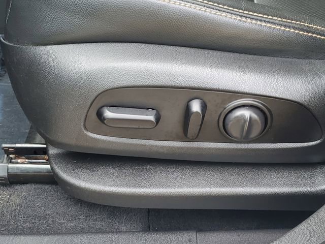 Used 2021 GMC Terrain SLT image 6